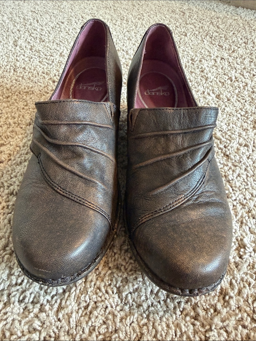 Dansko Aimee Brown Leather Wedge Slip On Ruched Comfort Clogs Size 39 - Picture 4 of 7